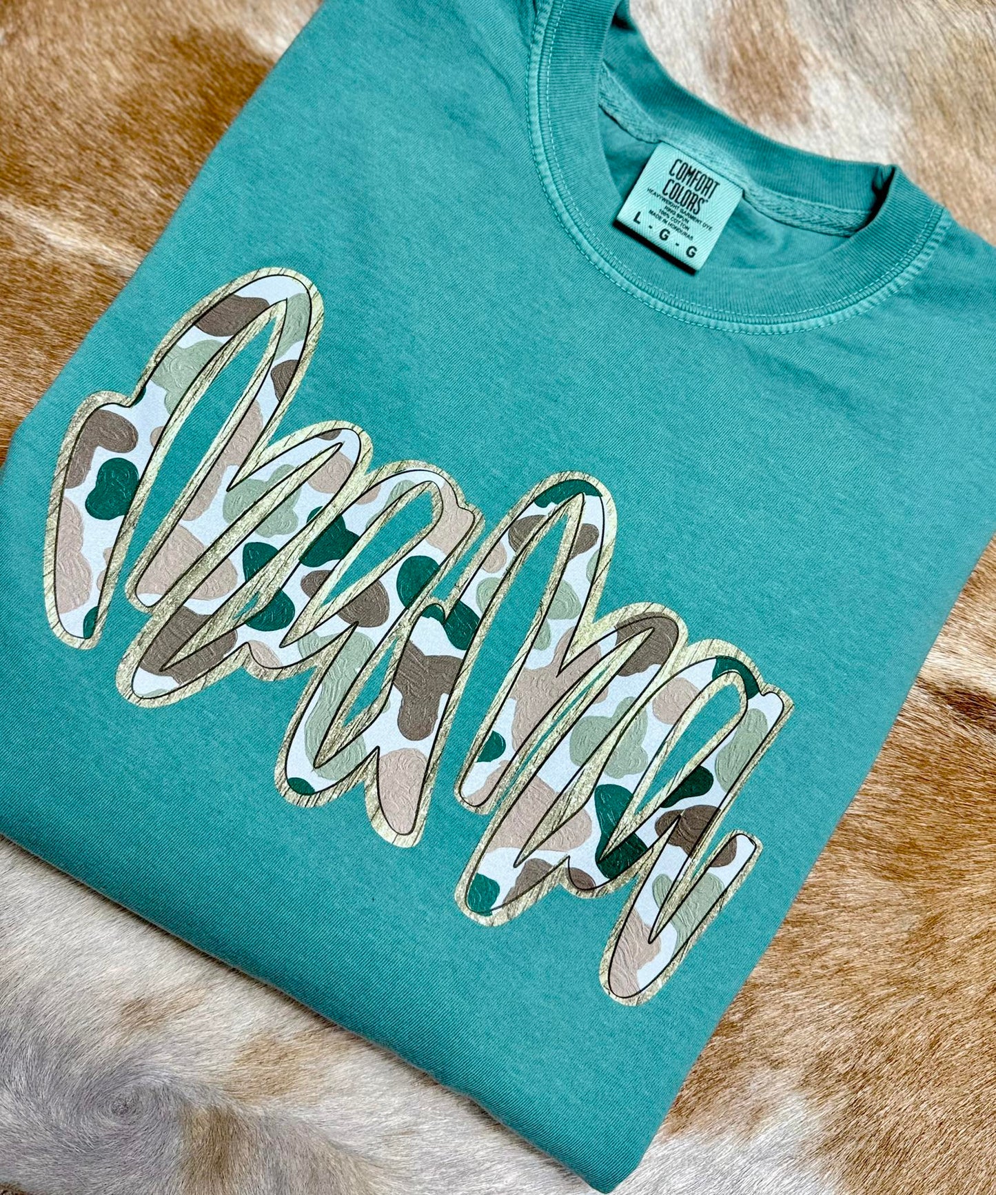 Comfort Colors Long Sleeve Mama Tee